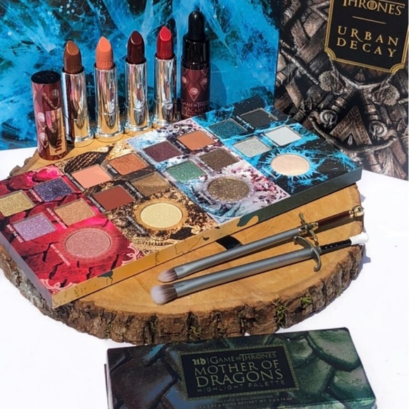Urban Decay Game of Thrones Palette - Picture 4 of 4